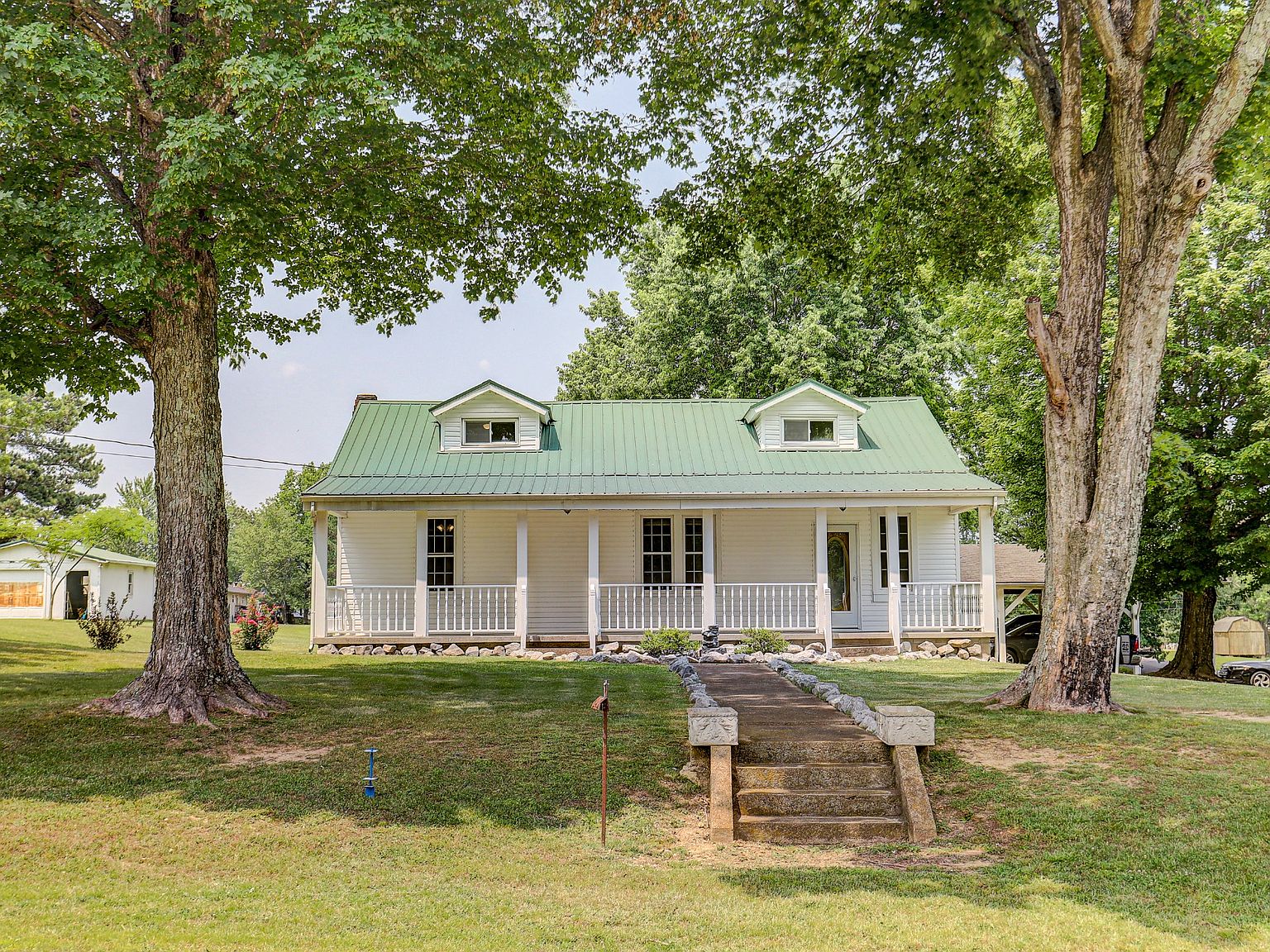 25 Peachtree St, Tennessee Ridge, TN 37178 Zillow
