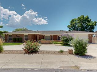 9422 Oakmont Rd NE, Albuquerque, NM 87111