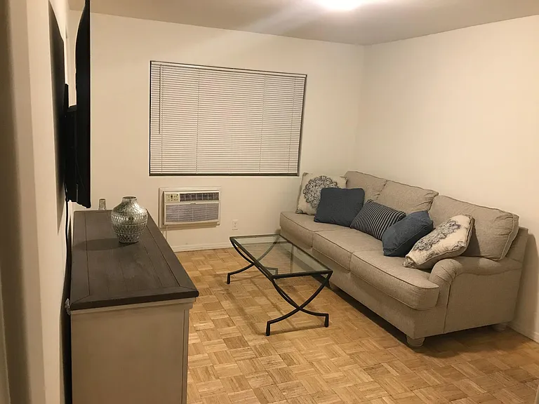5840 Lexington Ave #1 — Photo 1