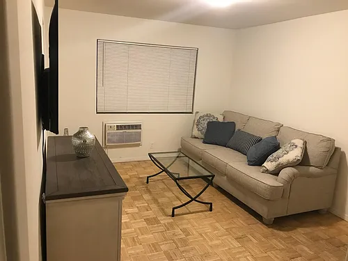 5840 Lexington Ave #1 Photo 1