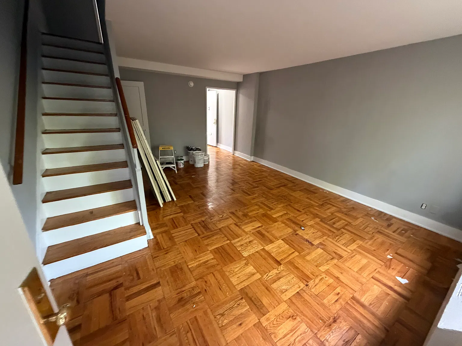 186th Ln, Fresh Meadows — Photo 3