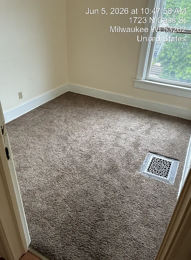 3 bed, 1200 sqft, $1,395 — Photo 3