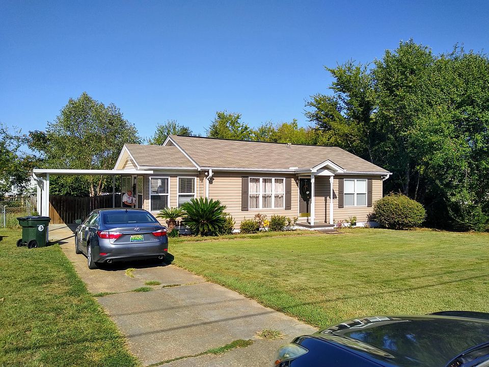 1st image of 2514 Hackberry Ln
