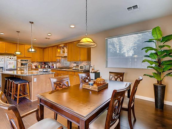 4th image of 1673 E Zion Way