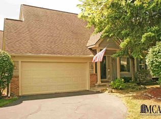 4218 Boulder Pond Dr, Ann Arbor, MI 48108