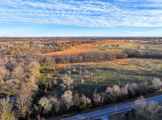 W 3rd St, Grove, OK 74344