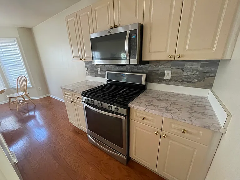 205 Morton Creek Cir — Photo 10