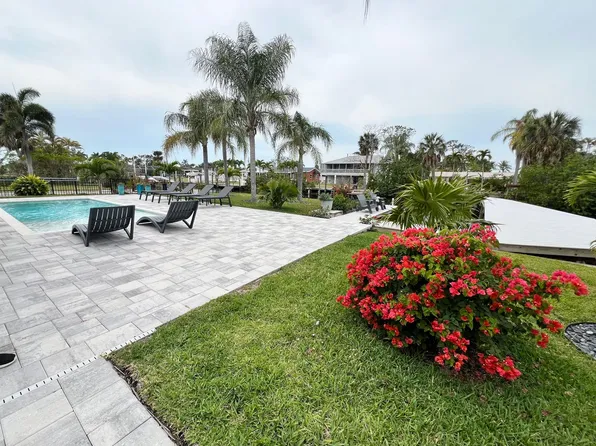 IDRYER, 18100 Pioneer Rd #1, Fort Myers, FL 33908