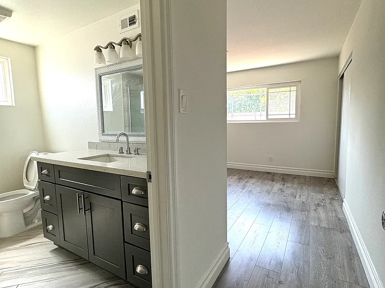 1508 Rolling Hills Dr — Photo 15