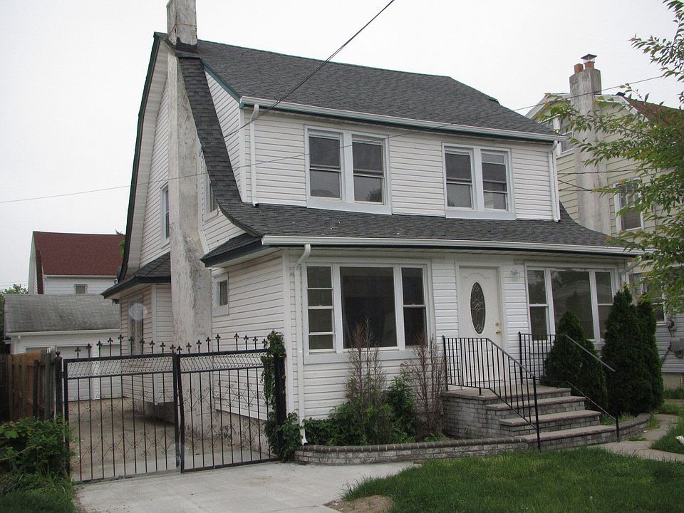 1st image of 10432 194th St