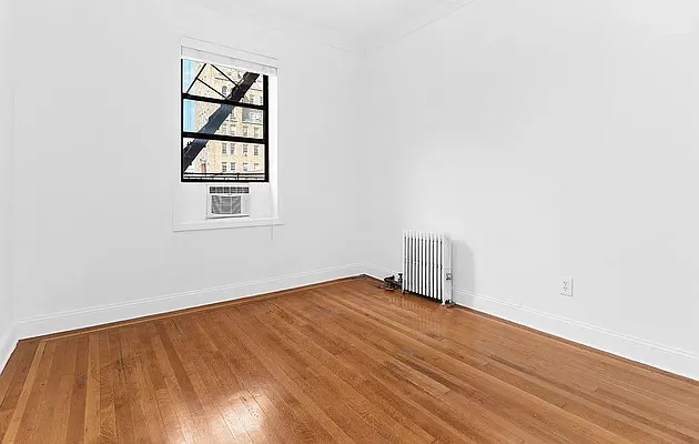 Rented by Bond New York | media 7