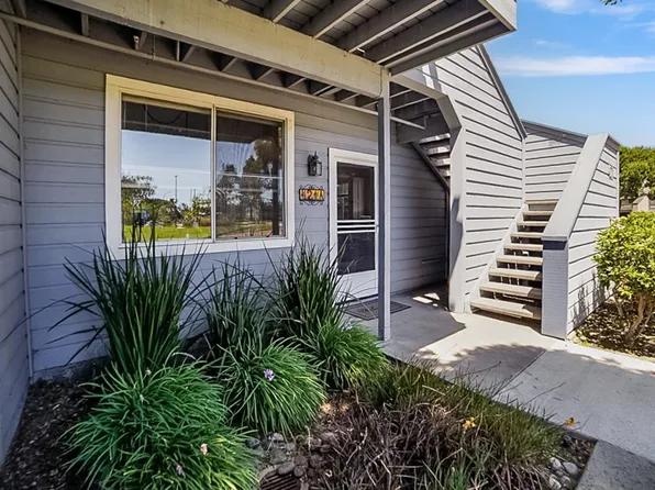 421 Cork Harbour Cir APT A, Redwood City, CA 94065