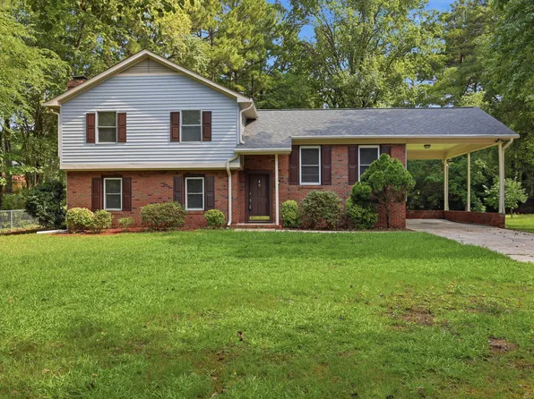 3113 Comstock Rd, Raleigh, NC 27604