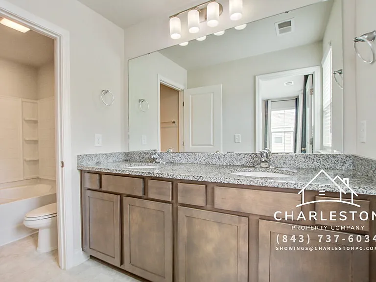 7824 Montview Rd — Photo 11