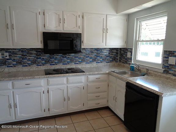 4th image of 710A Dorchester Dr #1001