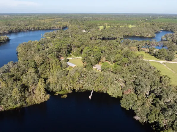 665 SE Heritage Ct, Branford, FL 32008