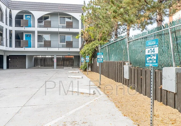 645 S Virginia St #3 — Photo 8