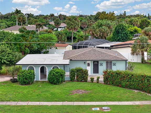 3rd image of 22105 OLEAN BOULEVARD