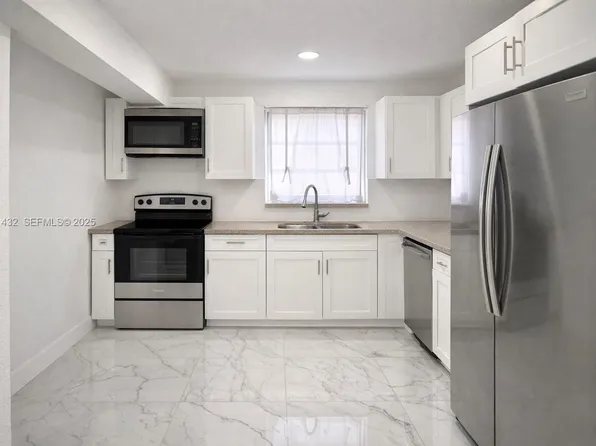 3440 NW 206th St, Miami Gardens, FL 33056