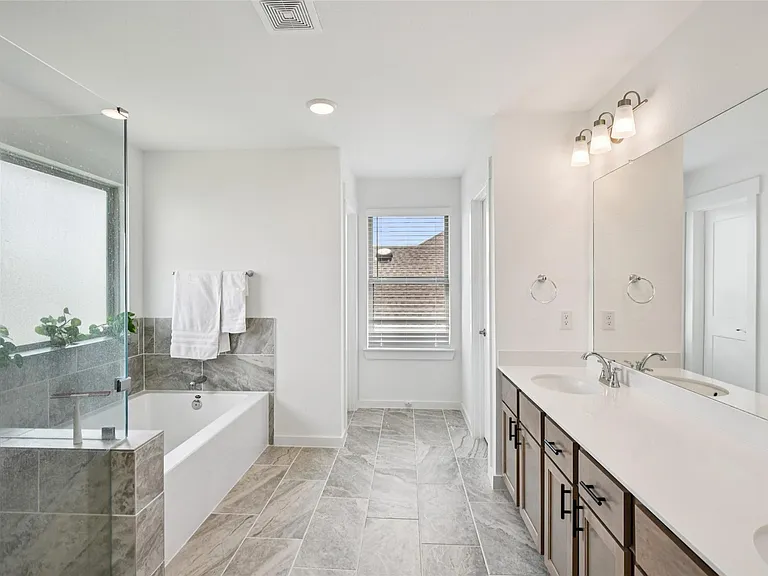 4806 Sand Clouds Dr — Photo 24