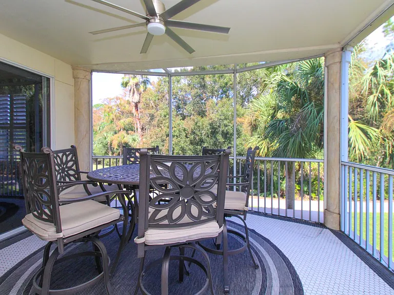 4853 Hampshire Ct #107 — Photo 7