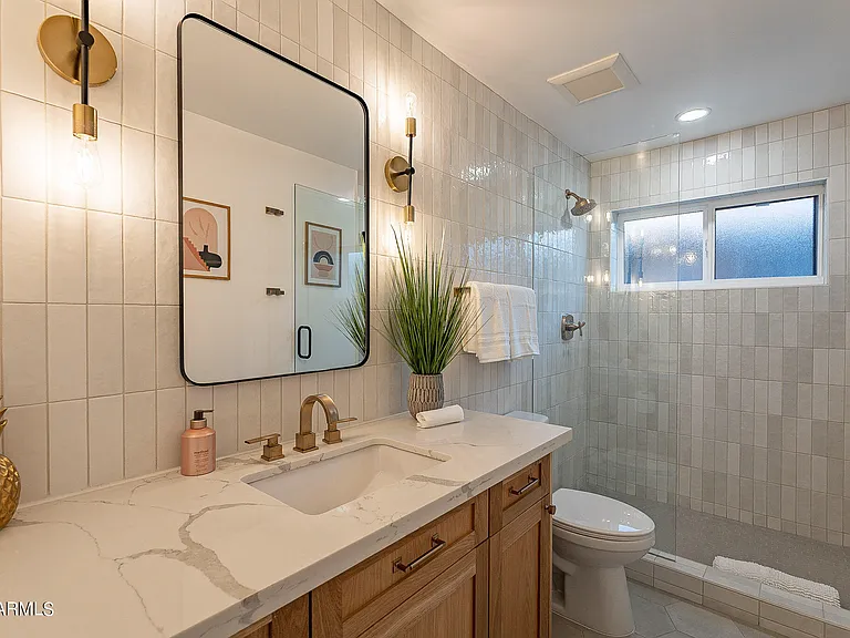 7440 E Cambridge Ave — Photo 12