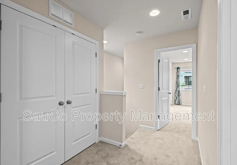7595 NW 170th Ave — Photo 27