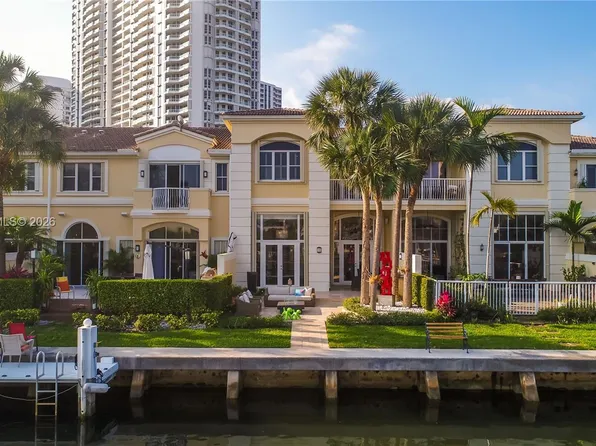 3705 NE 214th St #13, Aventura, FL 33180