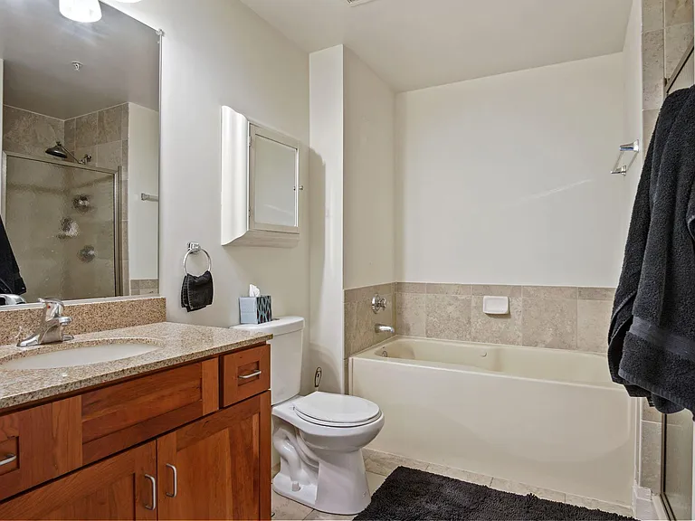 2020 12th St NW #216 — Photo 21
