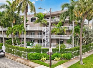 129 S Golfview Road #2, Lake Worth Beach, FL 33460