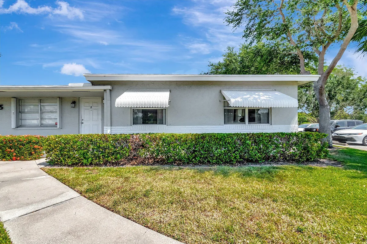 Building Photo - 2305 Lowson Blvd #A