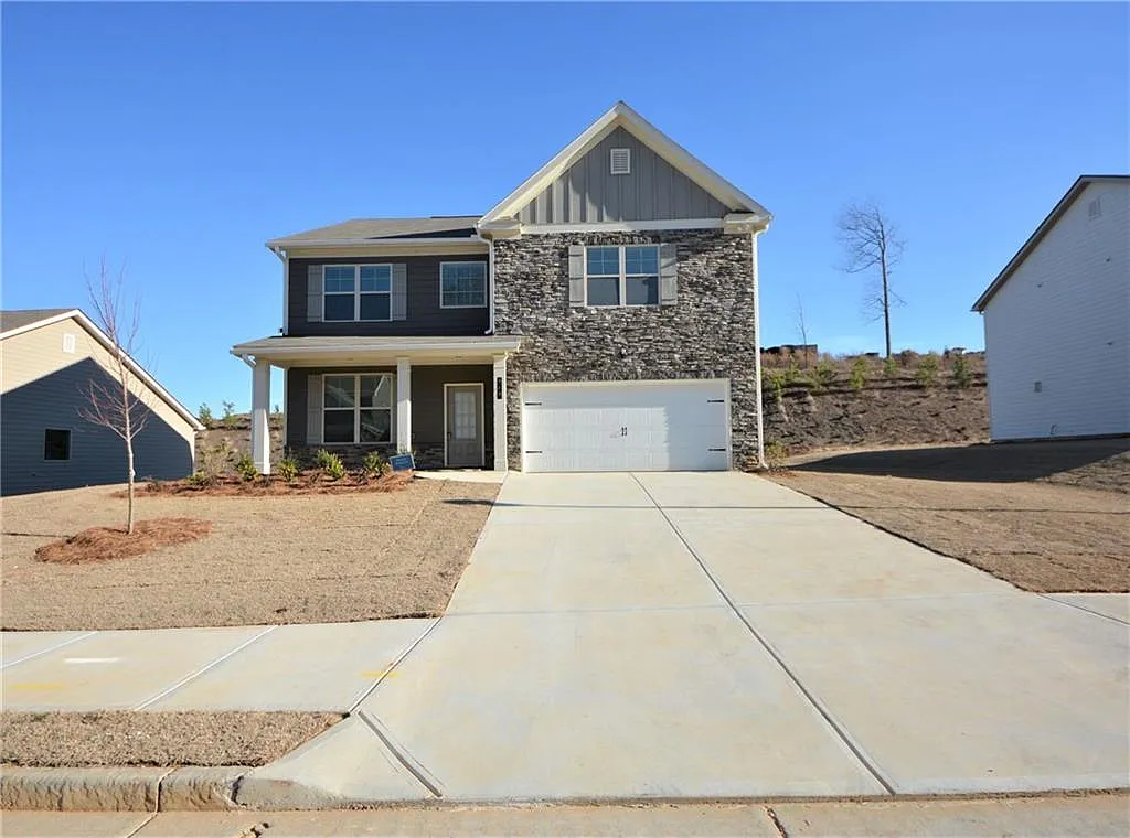 5 bed, 3.0 bath, 2479 sqft, $2,550 — Photo 1