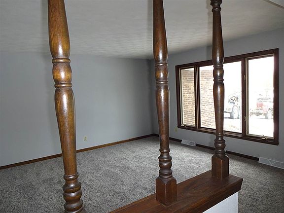 3rd image of 6092 Abington Dr
