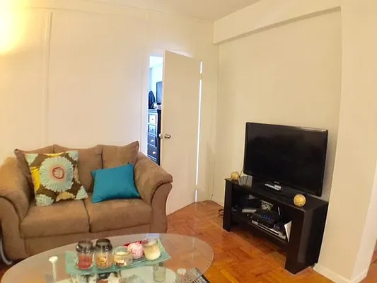 Rented by R New York | media 52