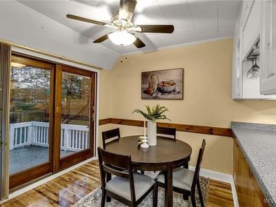 334 S Forest Rd, Williamsville, NY, 14221