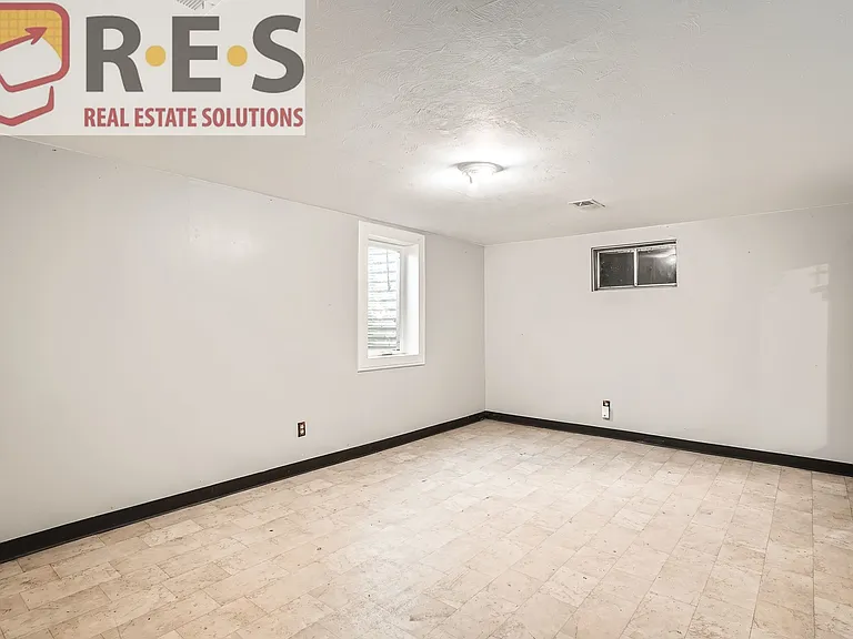 1225 S Ames St — Photo 21