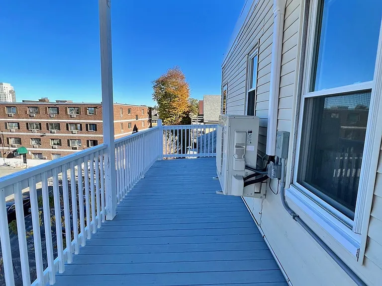 22 Gardena St #3 — Photo 13