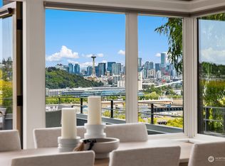 1534 Magnolia Way W, Seattle, WA 98199