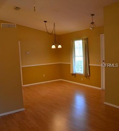 3rd image of 2349 Kerridale St
