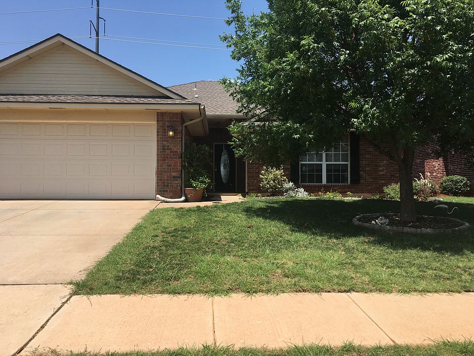 1st image of 4913 NW 164th Ter