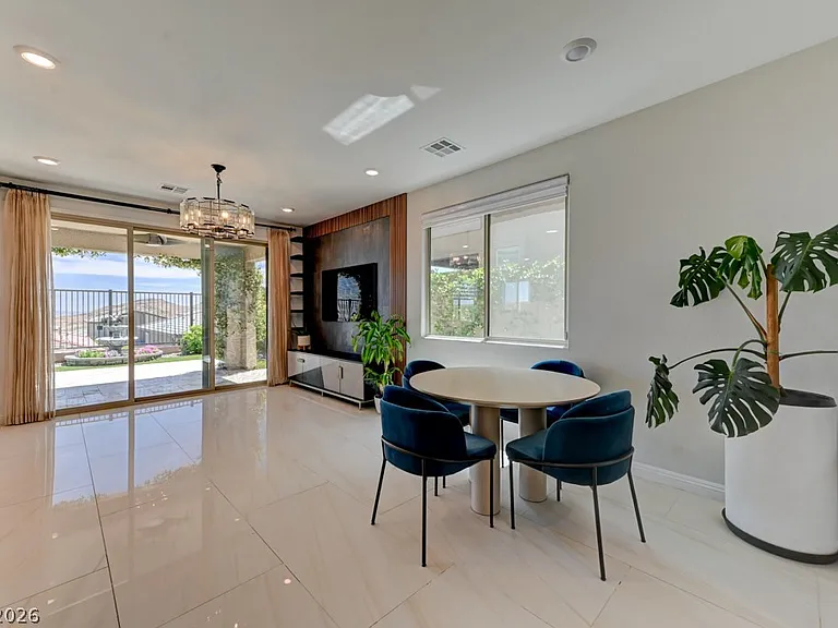 12393 Ferry Glide Ave — Photo 11