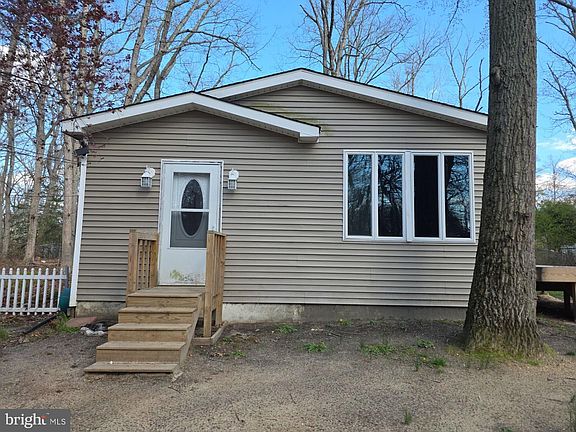2nd image of 336 Jute Rd