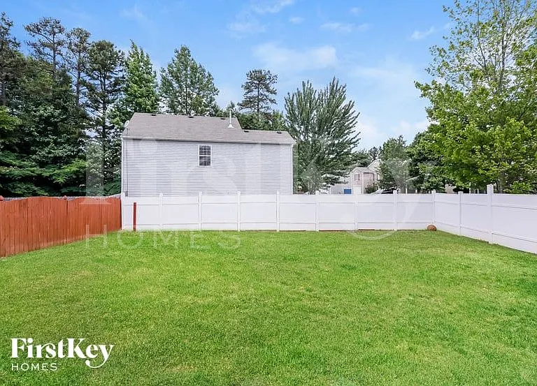 1434 Waterlily Ln — Photo 15