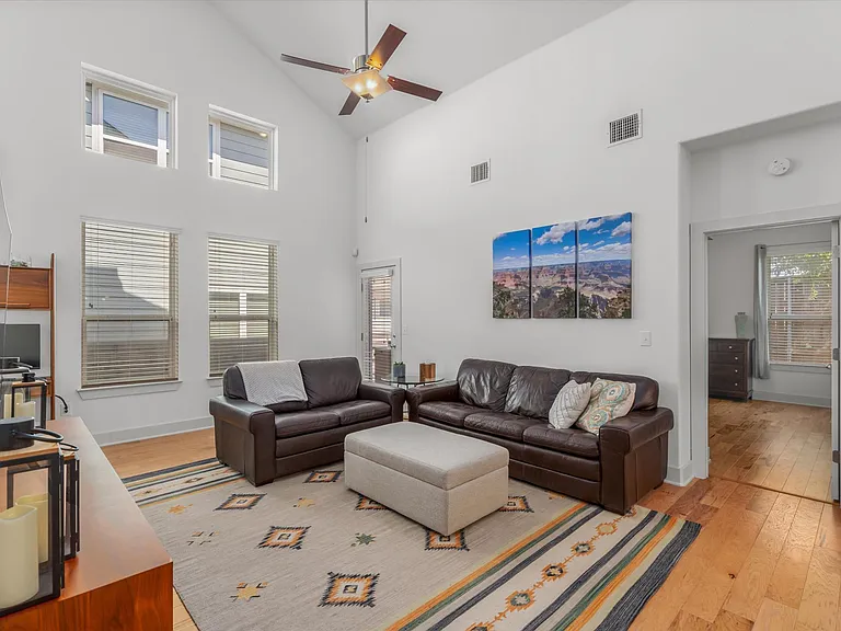 7407 Oberon St — Photo 4