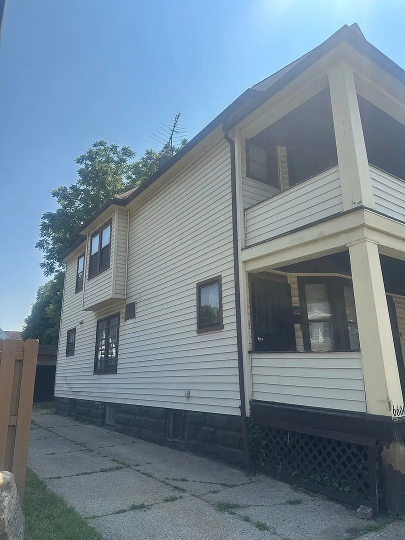 6604 Bonna Ave — Photo 2