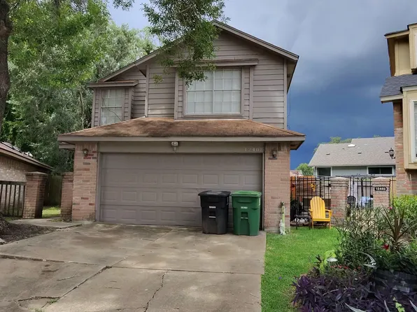 12402 Atlaw Dr, Houston, TX 77071