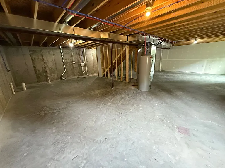 842 Lakeway Dr — Photo 16