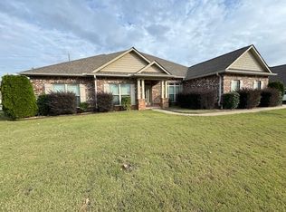 140 Harbor Glen Dr SW, Madison, AL 35756