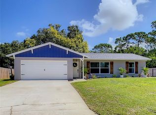 8108 Woodlawn Cir S, Palmetto, FL 34221