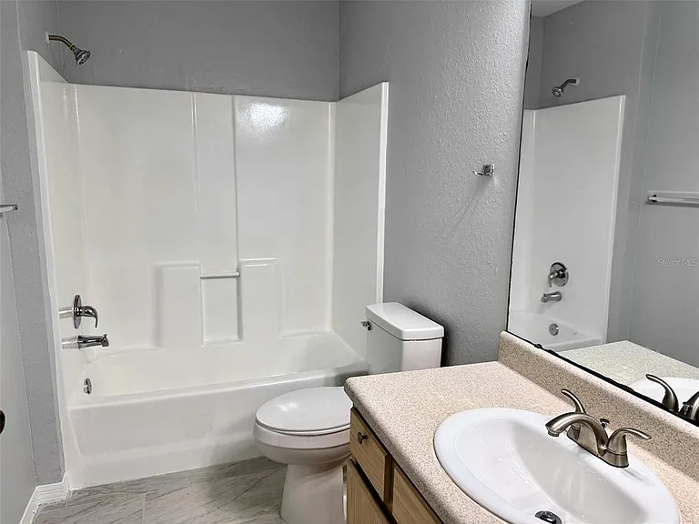 5475 Vineland Rd #8113 — Photo 11